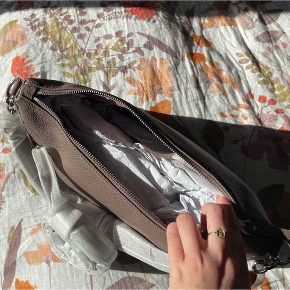 NWT Kate Spade Alena Shoulder Bag in Light Walnut - Picture 9 of 14